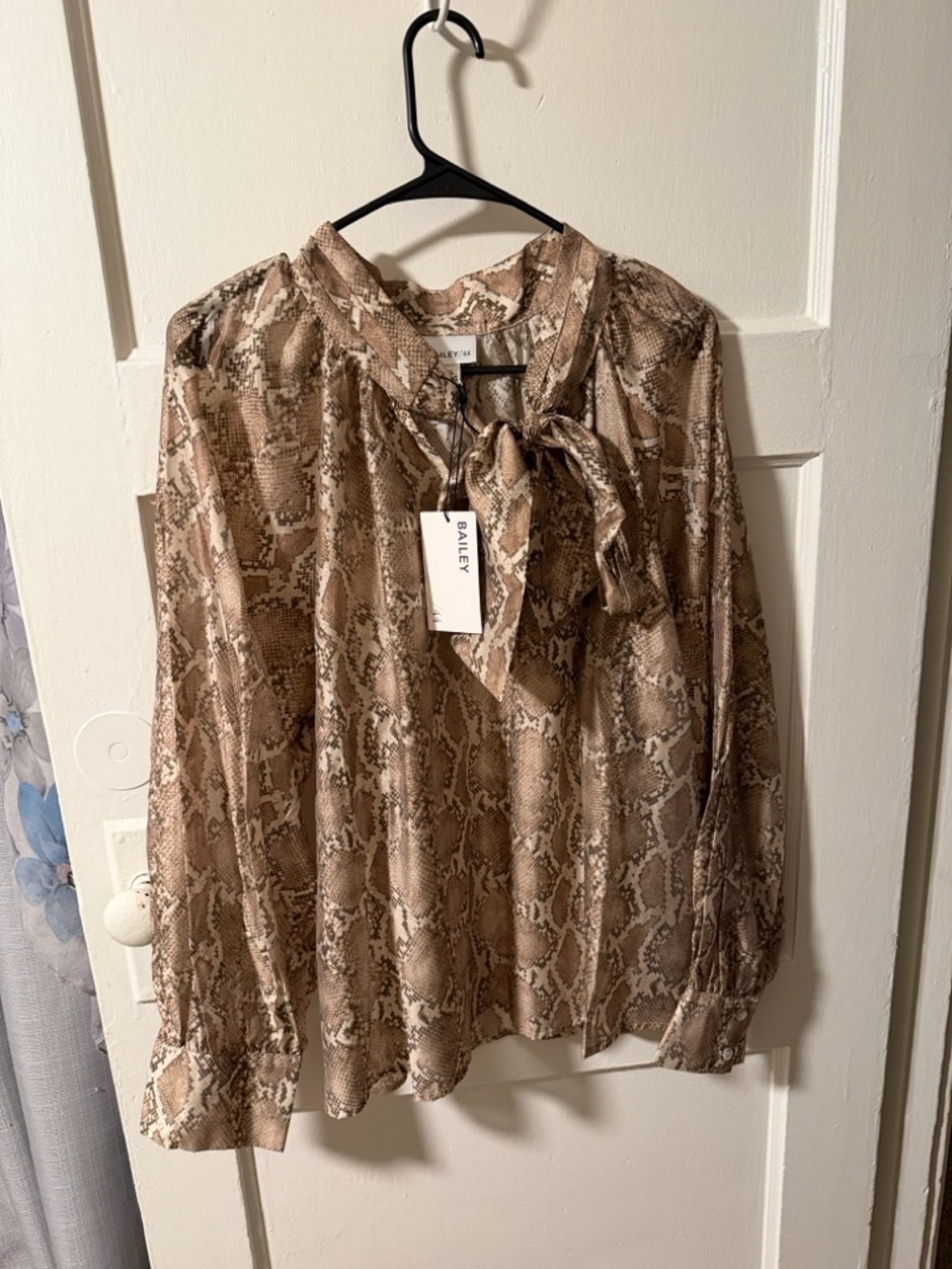 Bailey 44 Python Snake Print Bow Neck Blouse Lightweight Balloon Sleeve Size XL